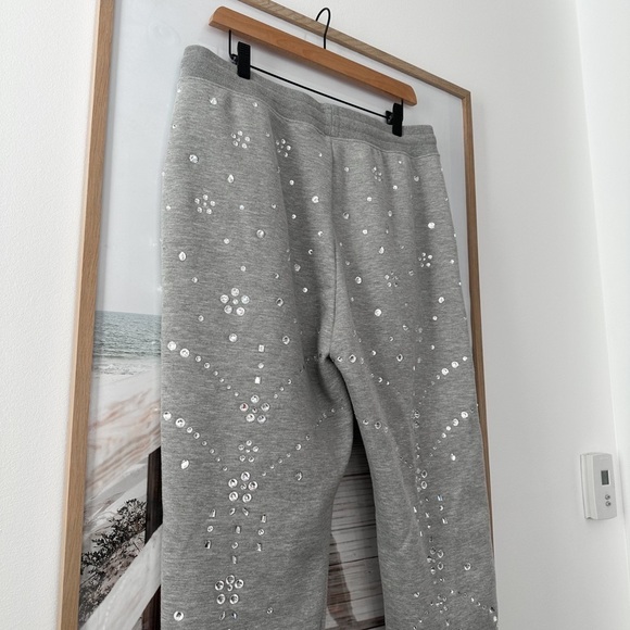 CYNTHIA ROWLEY Rhinestone Embellished Grey Sweatpants - Picture 6 of 15